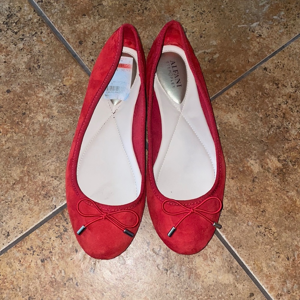 Red Alfani flats